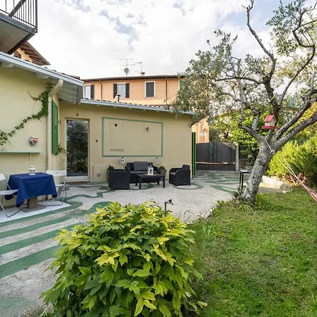 펜션 La Rovettina Pet Friendly House 살로
